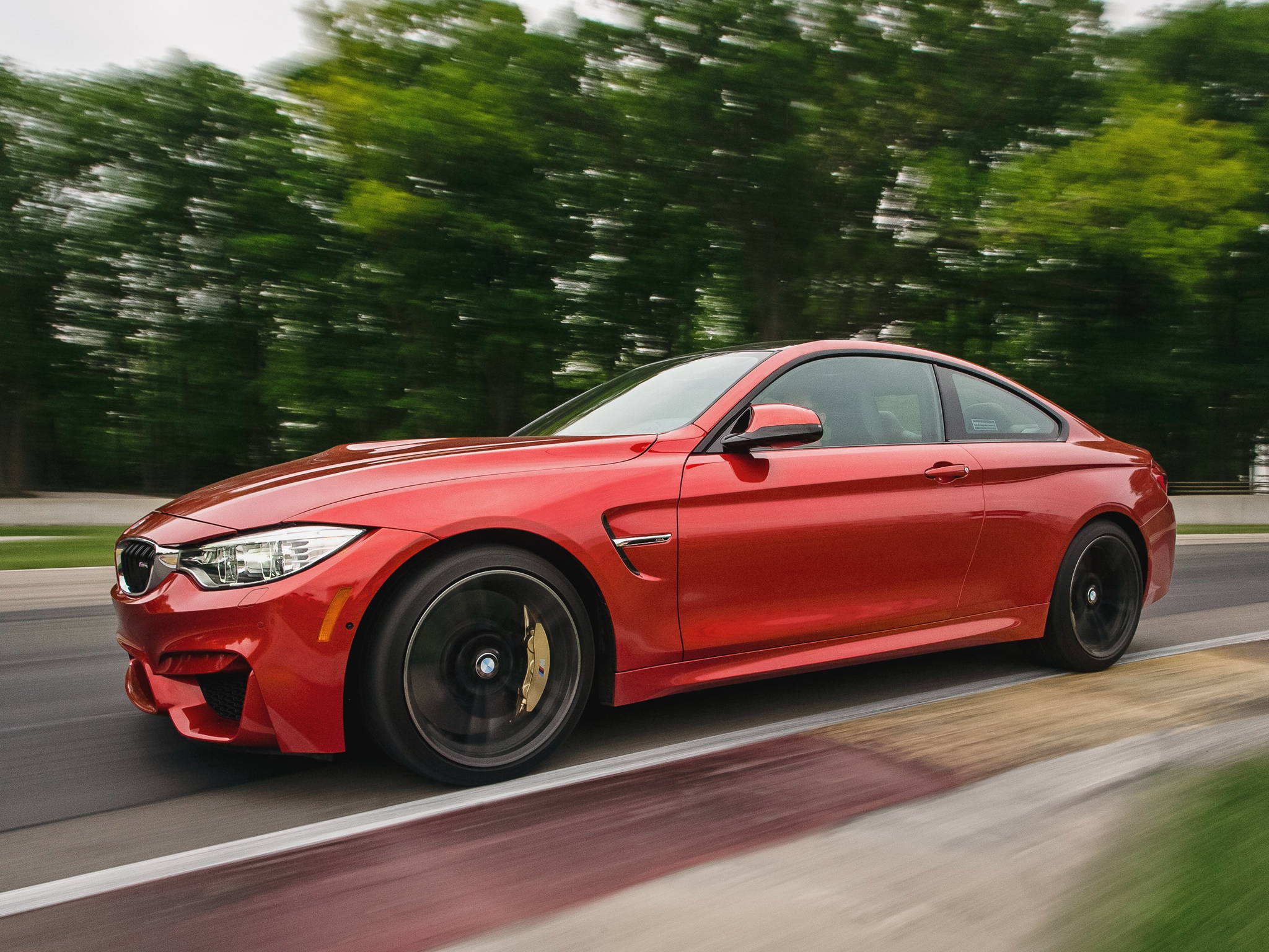 bmw_m4_coupe_us-spec_10.jpeg