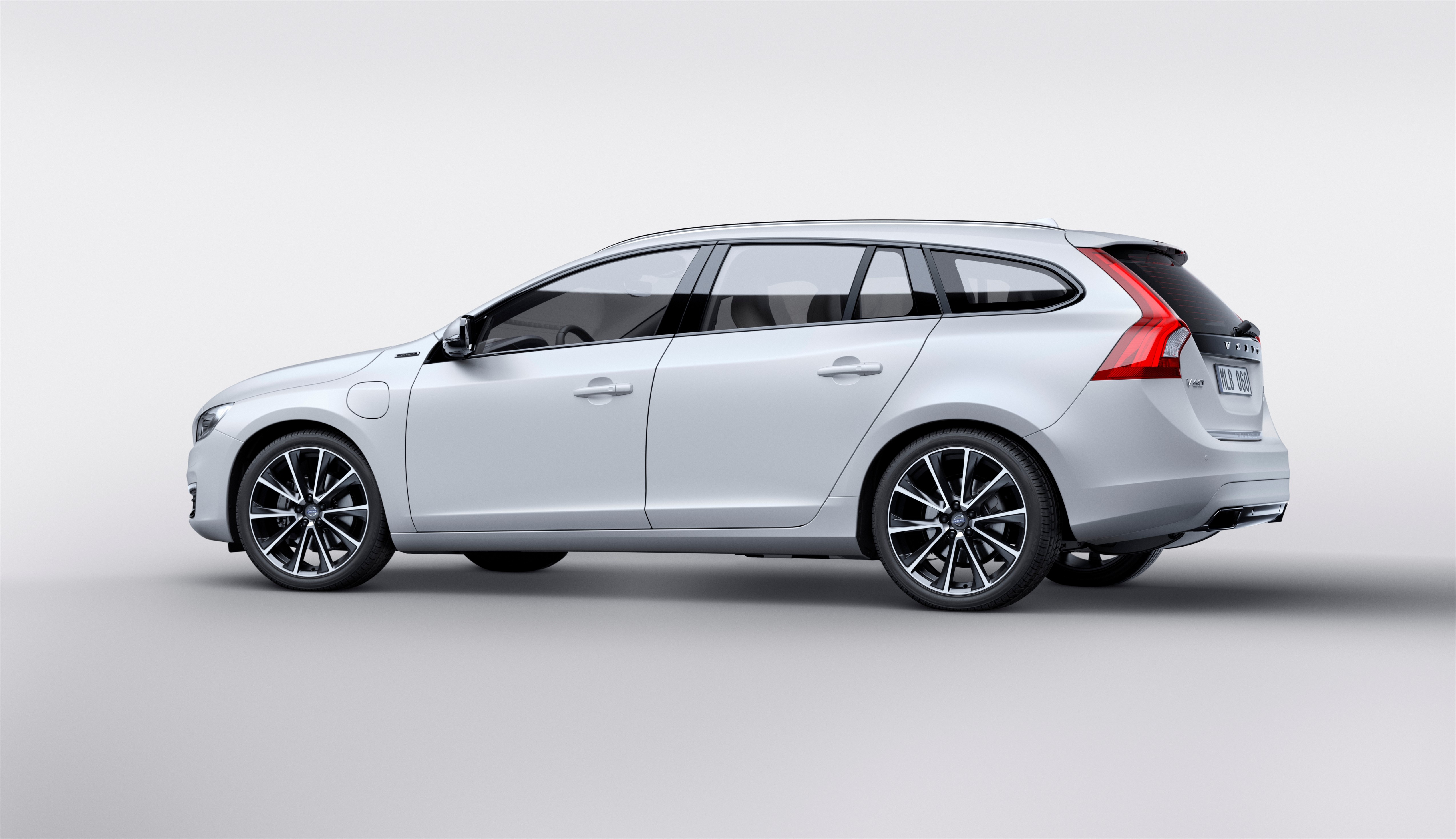 159457_Volvo_V60_Twin_Engine_Special_Edition.jpg