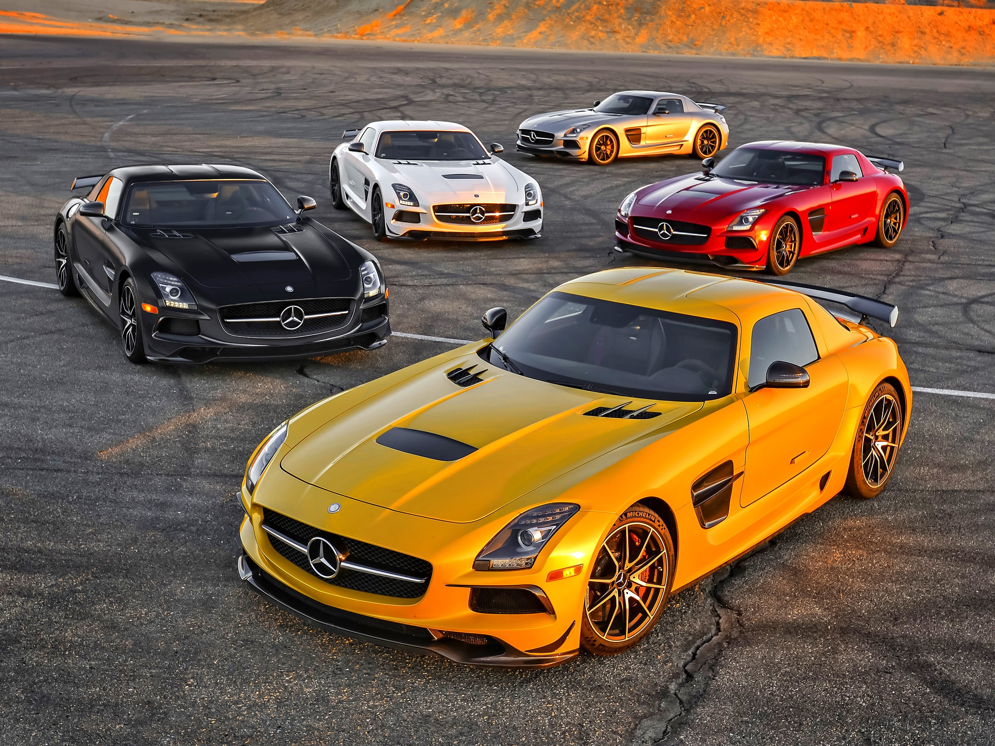 mercedes-benz_sls_63_amg_black_series_us-spec_2.jpg