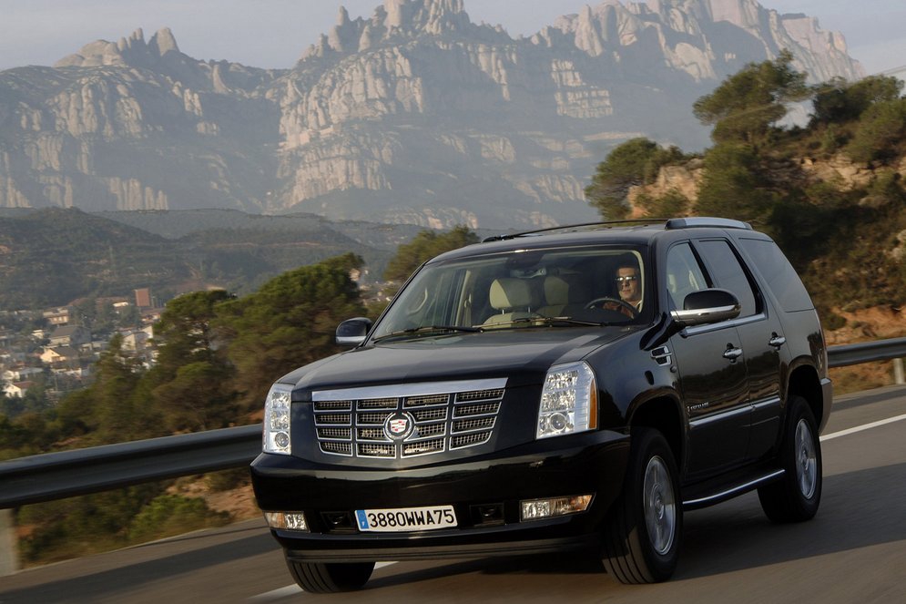 Cadillac-Escalade_European_Version_2007_1600x1200_wallpaper_02.jpg