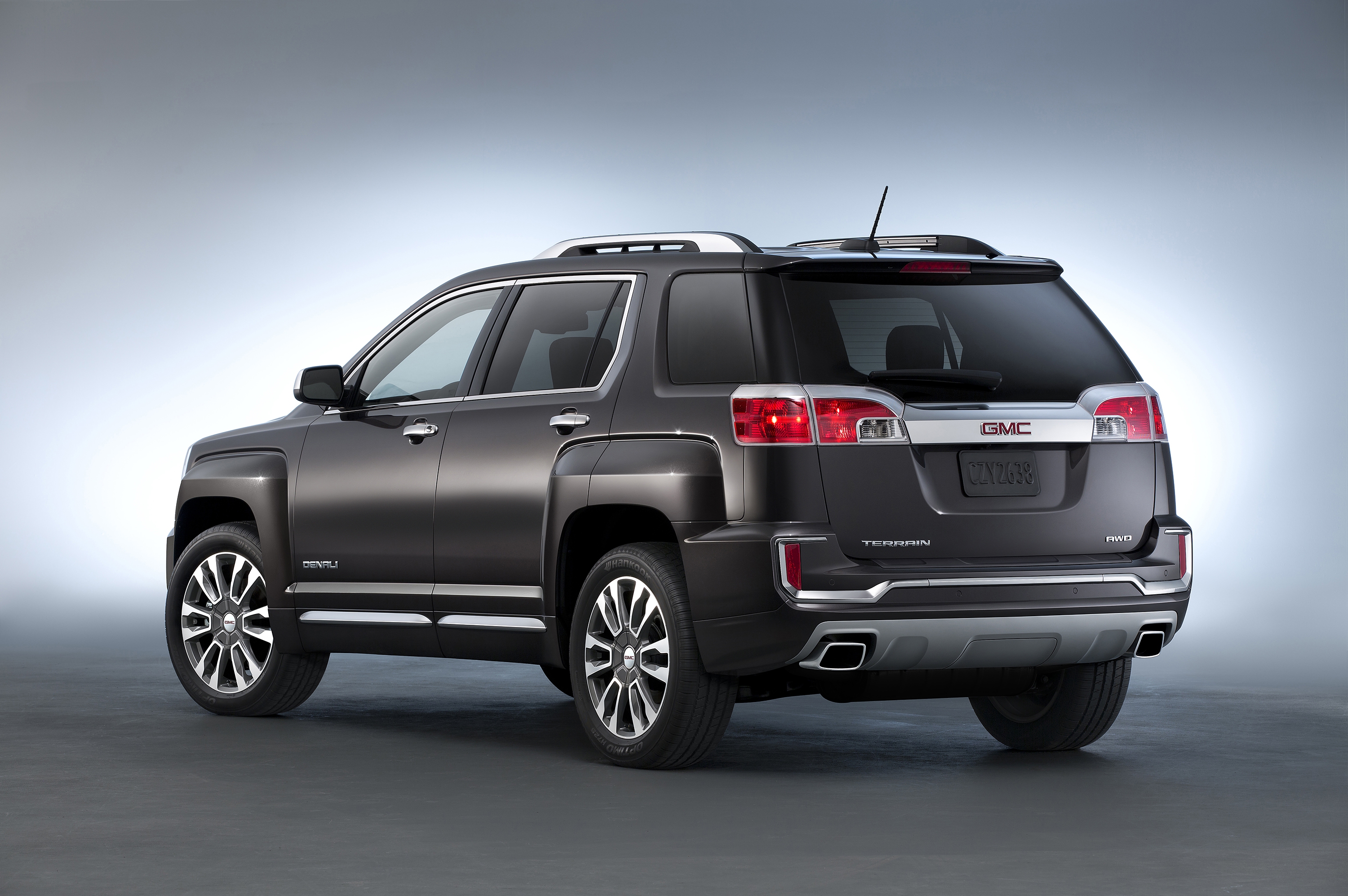 2016-GMC-Terrain-Denali-002.jpg