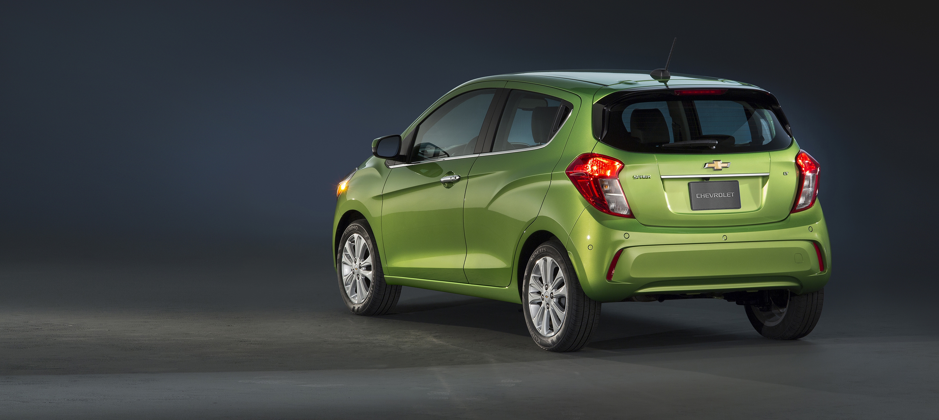 2016-Chevrolet-Spark-007.jpg