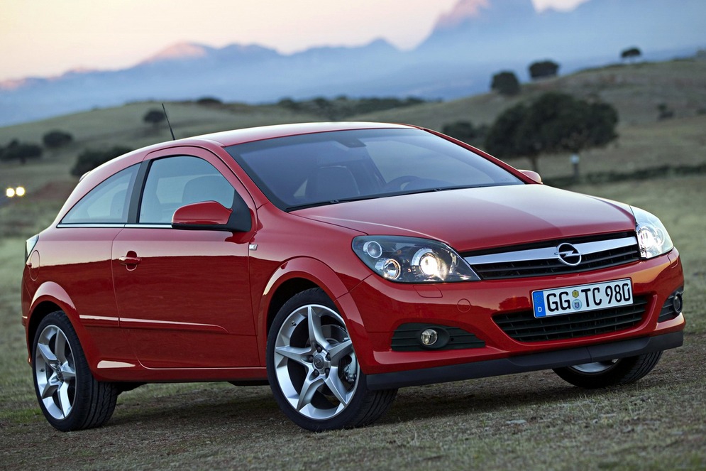 autowp.ru_opel_astra_gtc_15.jpg