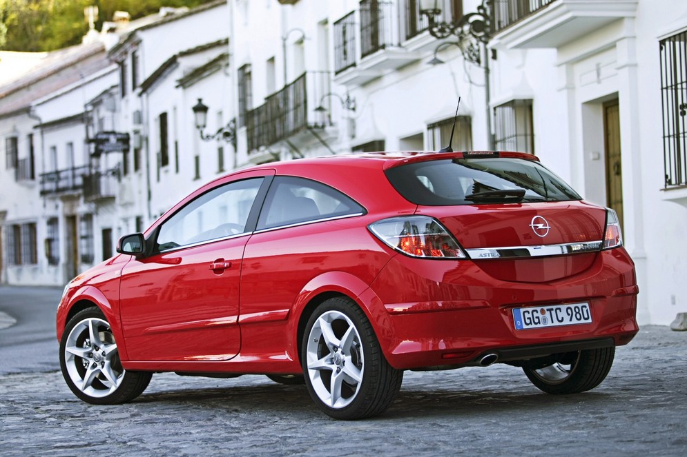 autowp.ru_opel_astra_gtc_20.jpg