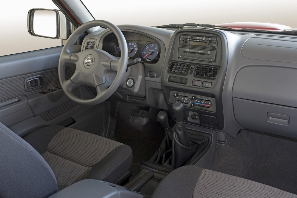 autowp.ru_nissan_np300_double_cab_31.jpg