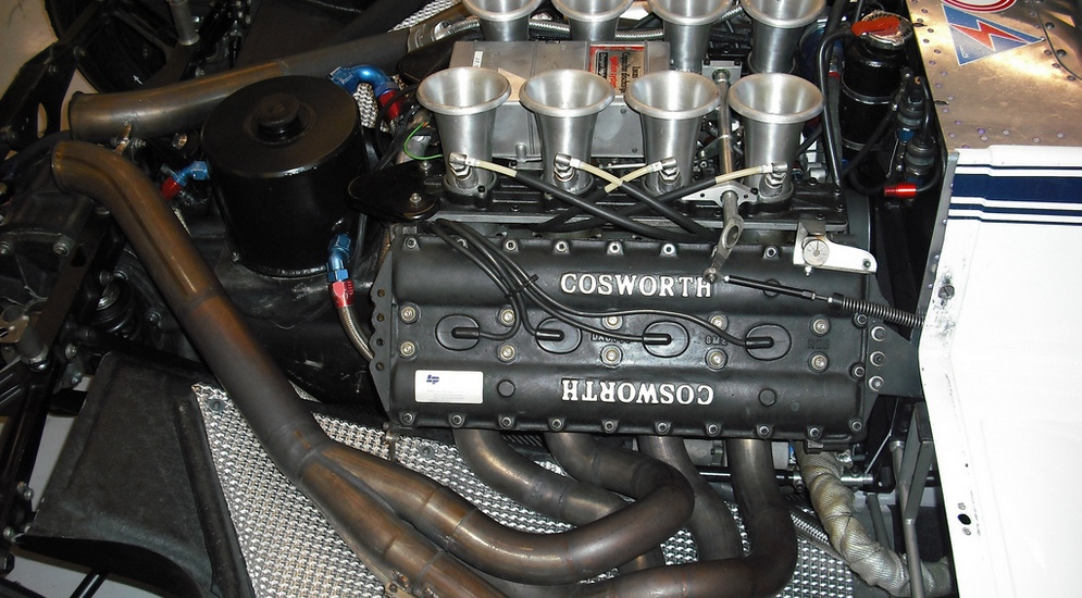 Cosworth_V8_F1_engine_Brabham_BT49.jpg