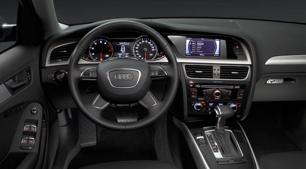 2014-Audi-A4-interior.jpg