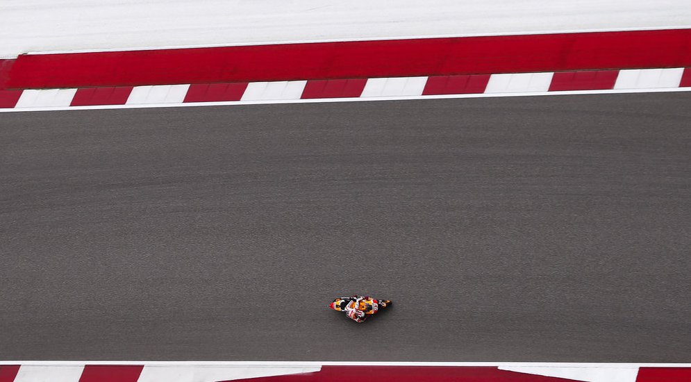 repsol-honda-s-marc-marquez-racing-to-victory-in-the-motogp-grand-prix-of-the-americas-2015-in-austin-texas.jpg