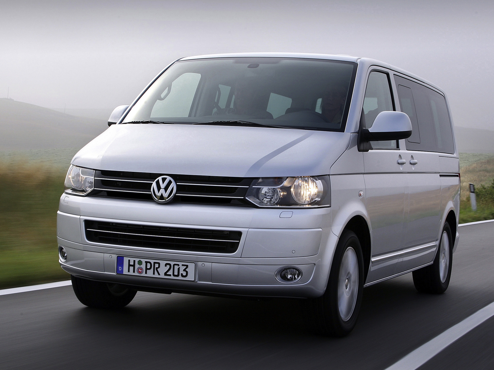 autowp.ru_volkswagen_t5_caravelle_21.jpg