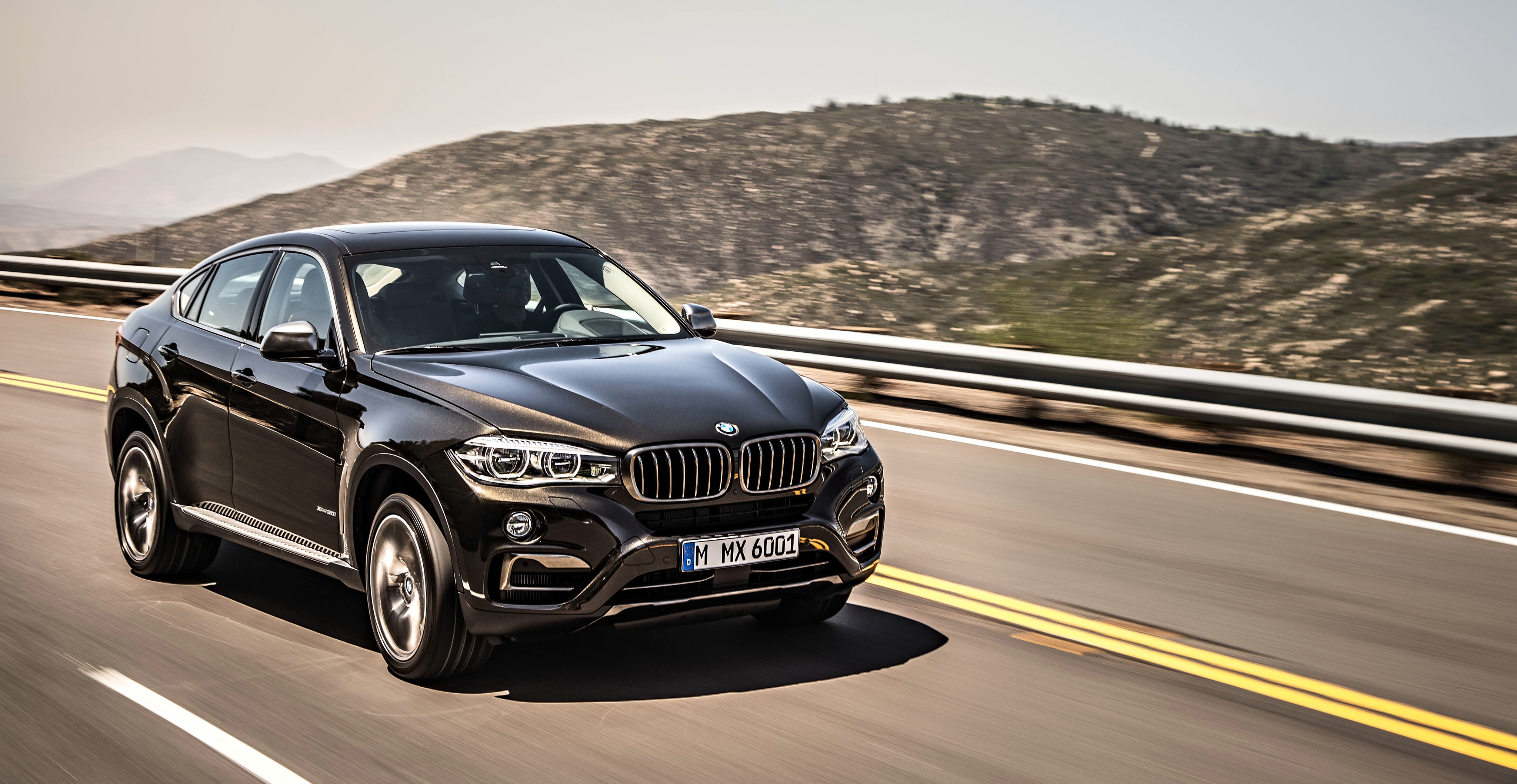 bmw_x6_xdrive50i_43.jpeg