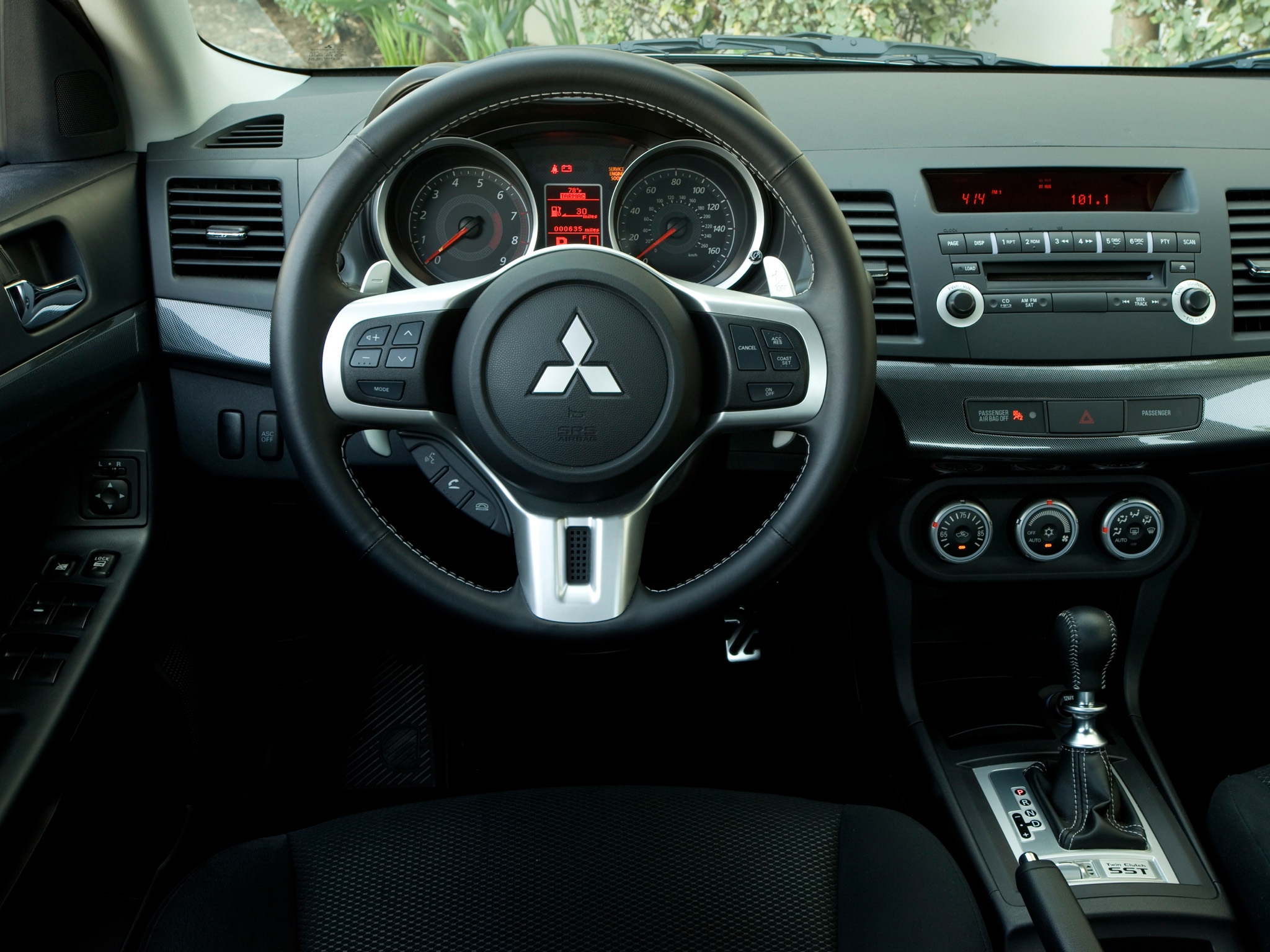 mitsubishi_lancer_ralliart_26.jpg