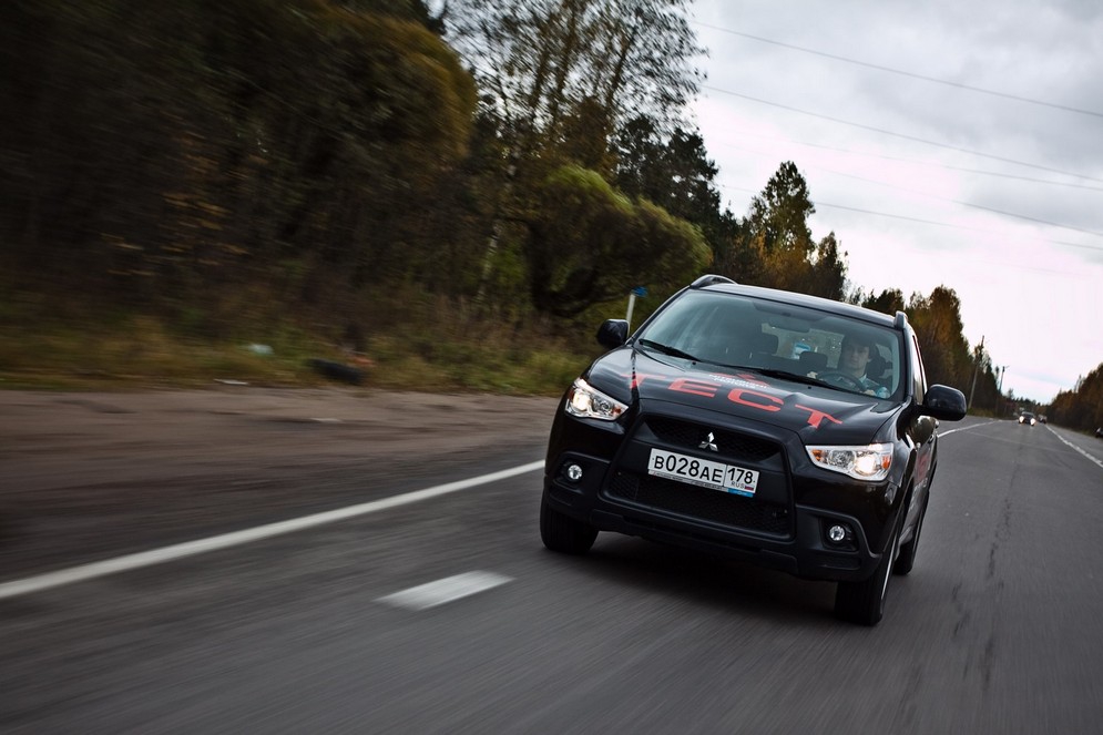 Аналог мицубиси. Peugeot 3008 и Mitsubishi ASX. Мицубиси 3008. Мицубиси Пежо. Peugeot 3008 аналог Mitsubishi.