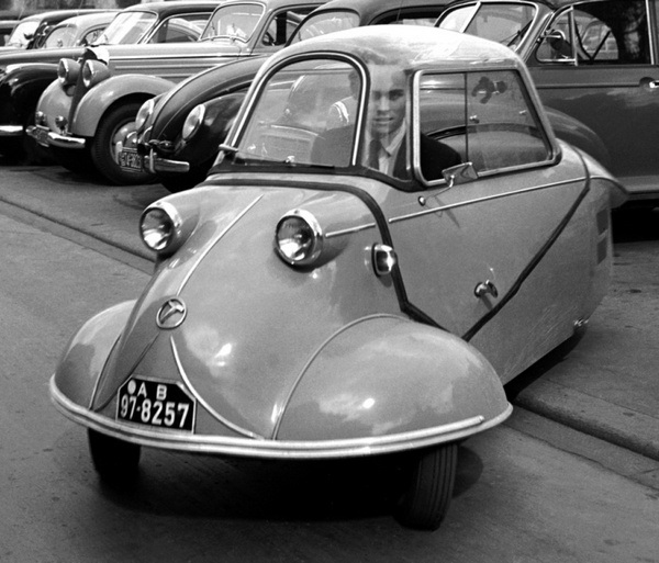 Инвалидка» против Мессершмитта и другие советские машины 50-х в сравнении с иномарками - – автомобильный журнал