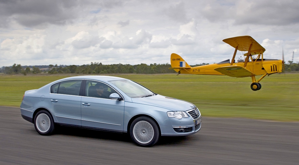 volkswagen_passat_sedan_au-spec_1.jpeg