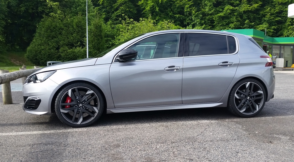 peugeot-308-gti-spied-completely-undisguised-ahead-of-goodwood-fos-debut_4.jpg