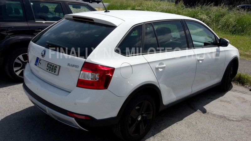 Skoda_Rapid_Scout_facelift_2015_spy_05_800_600.jpg