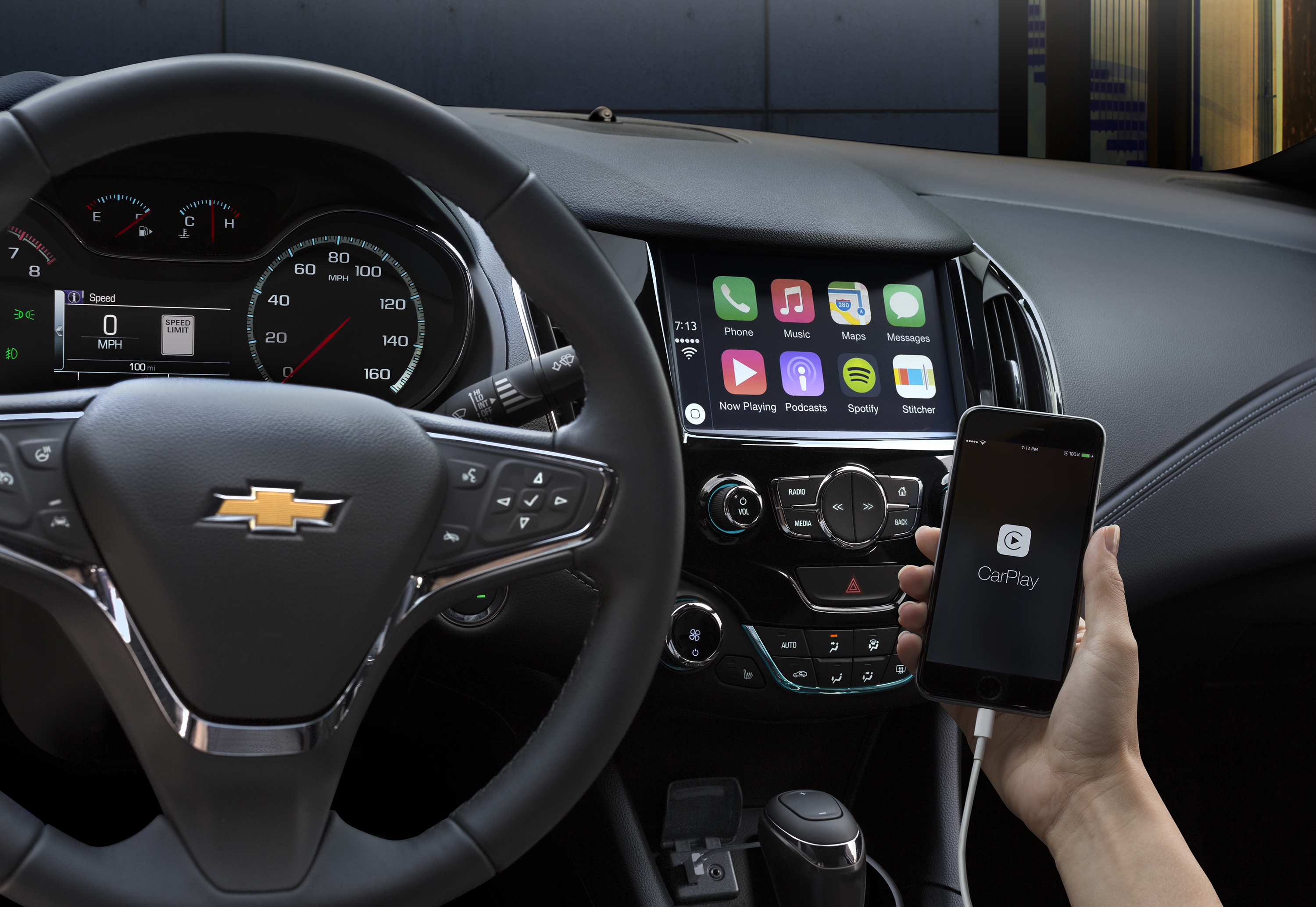 2016-Chevrolet-Cruze-Technology-009.jpg