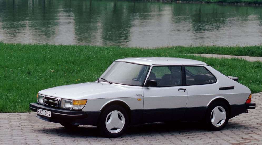 Saab-900_Turbo_16S_1984_1600x1200_wallpaper_01.jpg