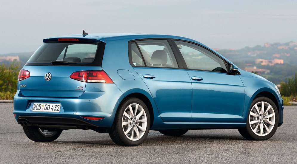 6Volkswagen-Golf_2013_1600x1200_wallpaper_20.jpg