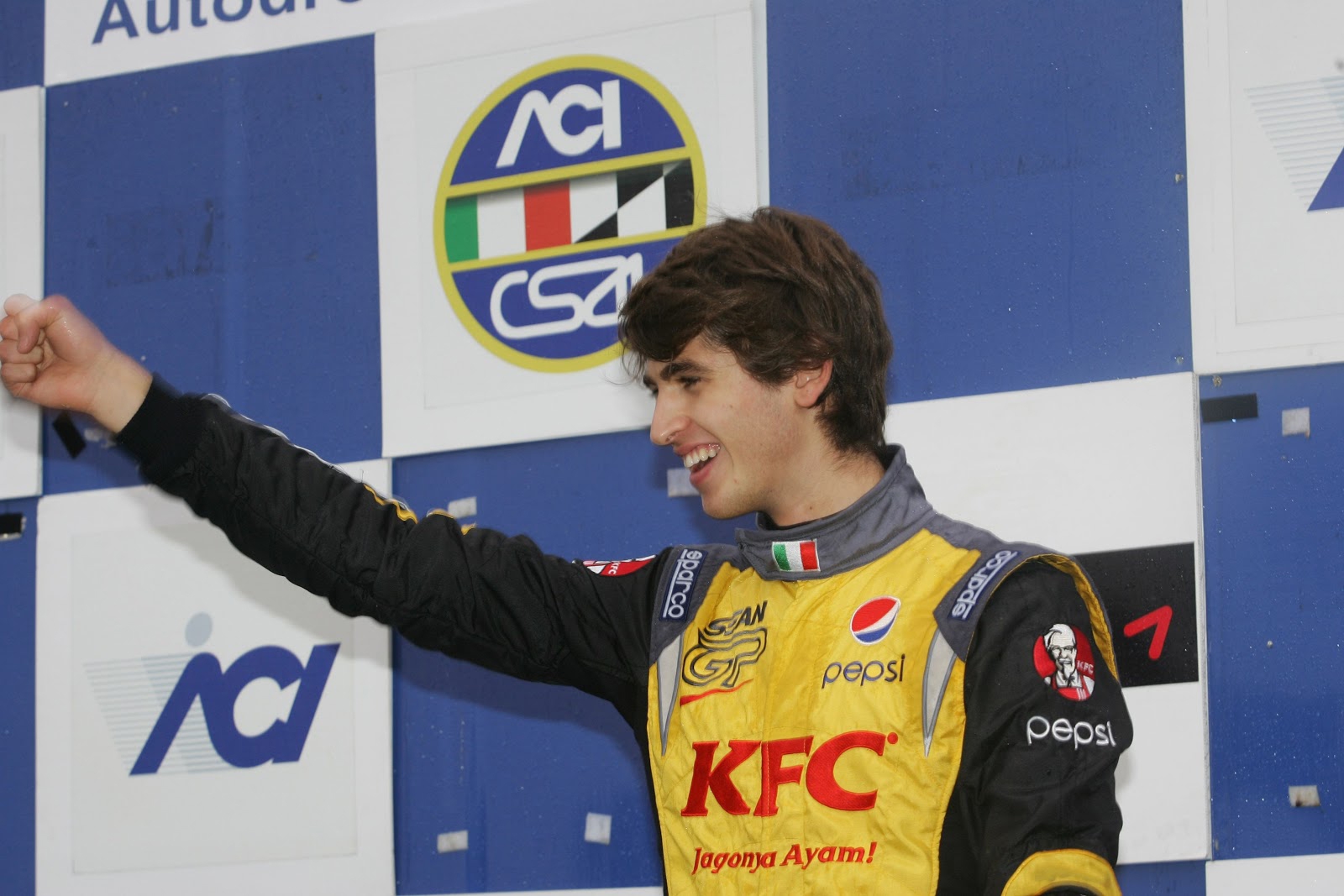 gio3.jpg