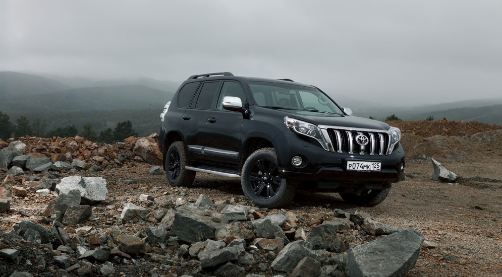 Ленд крузер прадо 2015 год. Prado 2015. Прадо 2015 года. Toyota Land Cruiser Hilux. Хайлюкс или Прадо.