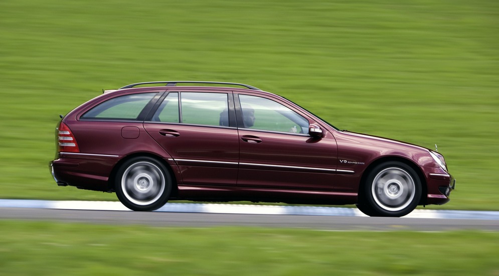 mercedes-benz_c_32_amg_estate_8.jpg