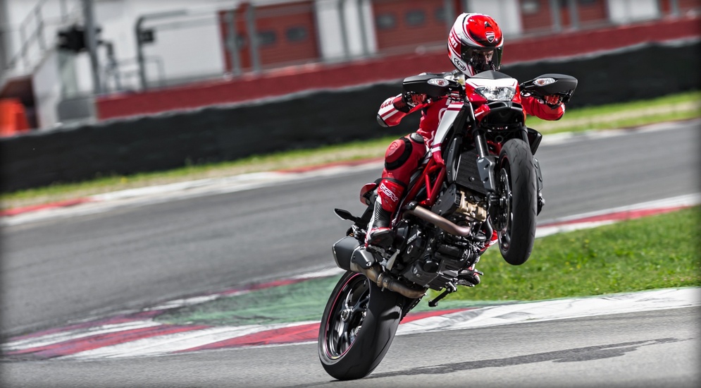 Ducati-Hypermotard-SP-822.jpg