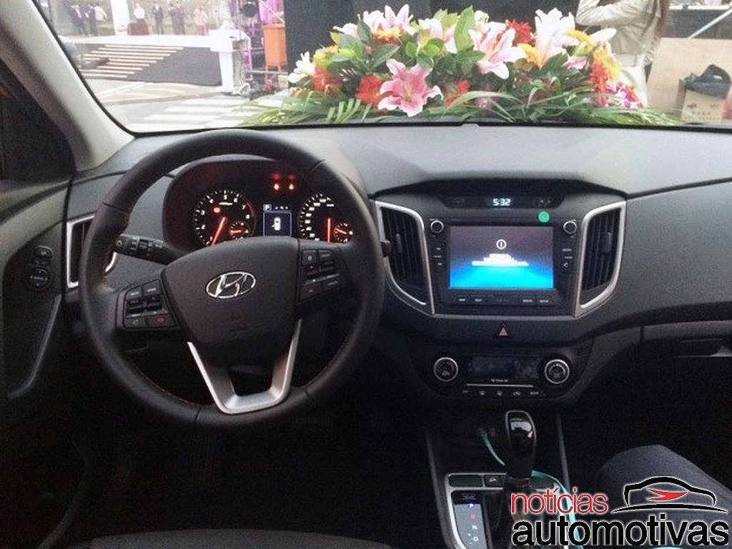 Hyundai-ix25-with-1.6-T-GDI-petrol-engine-interior-launched-in-China.jpg