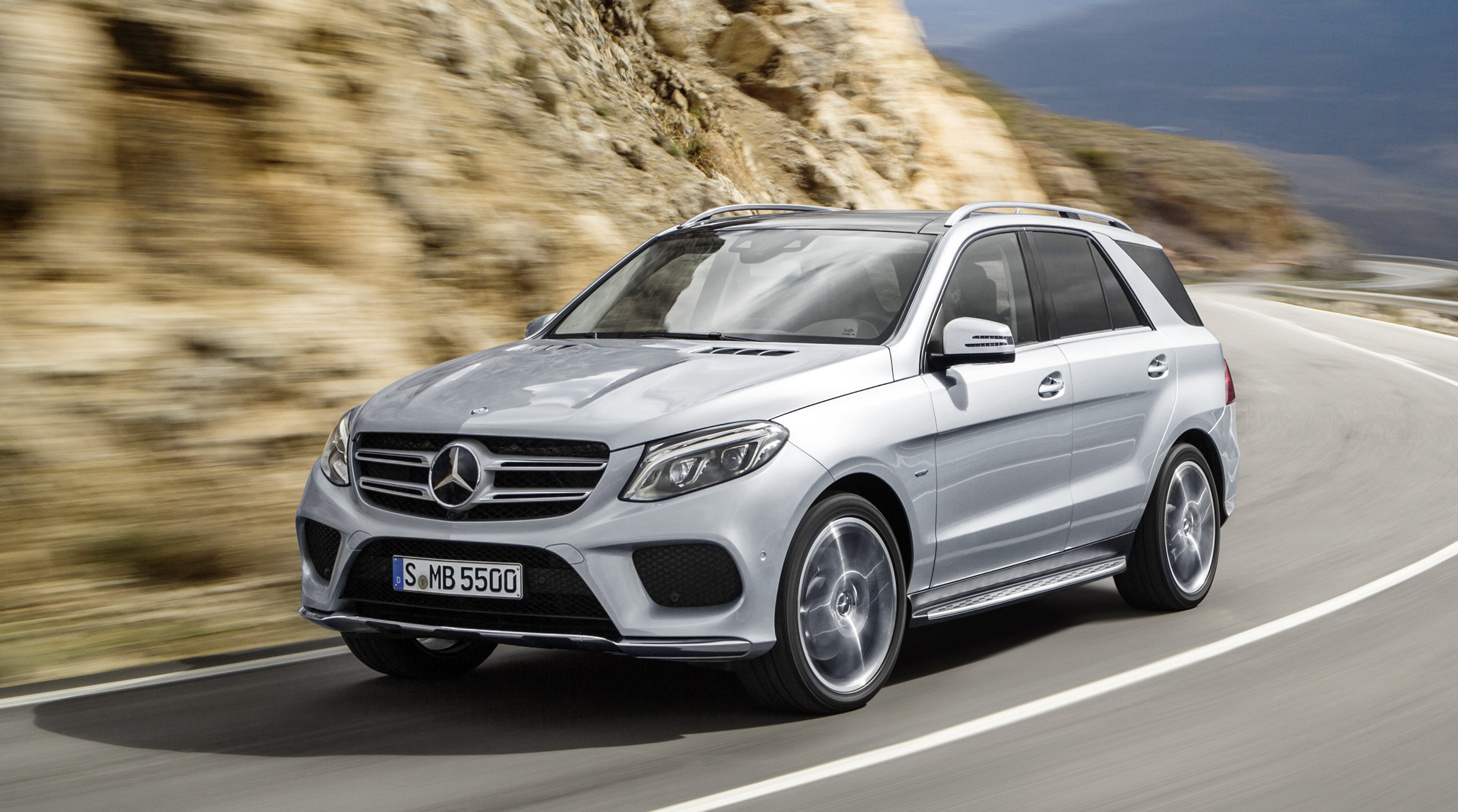 Мерседес Бенц GLE 500e