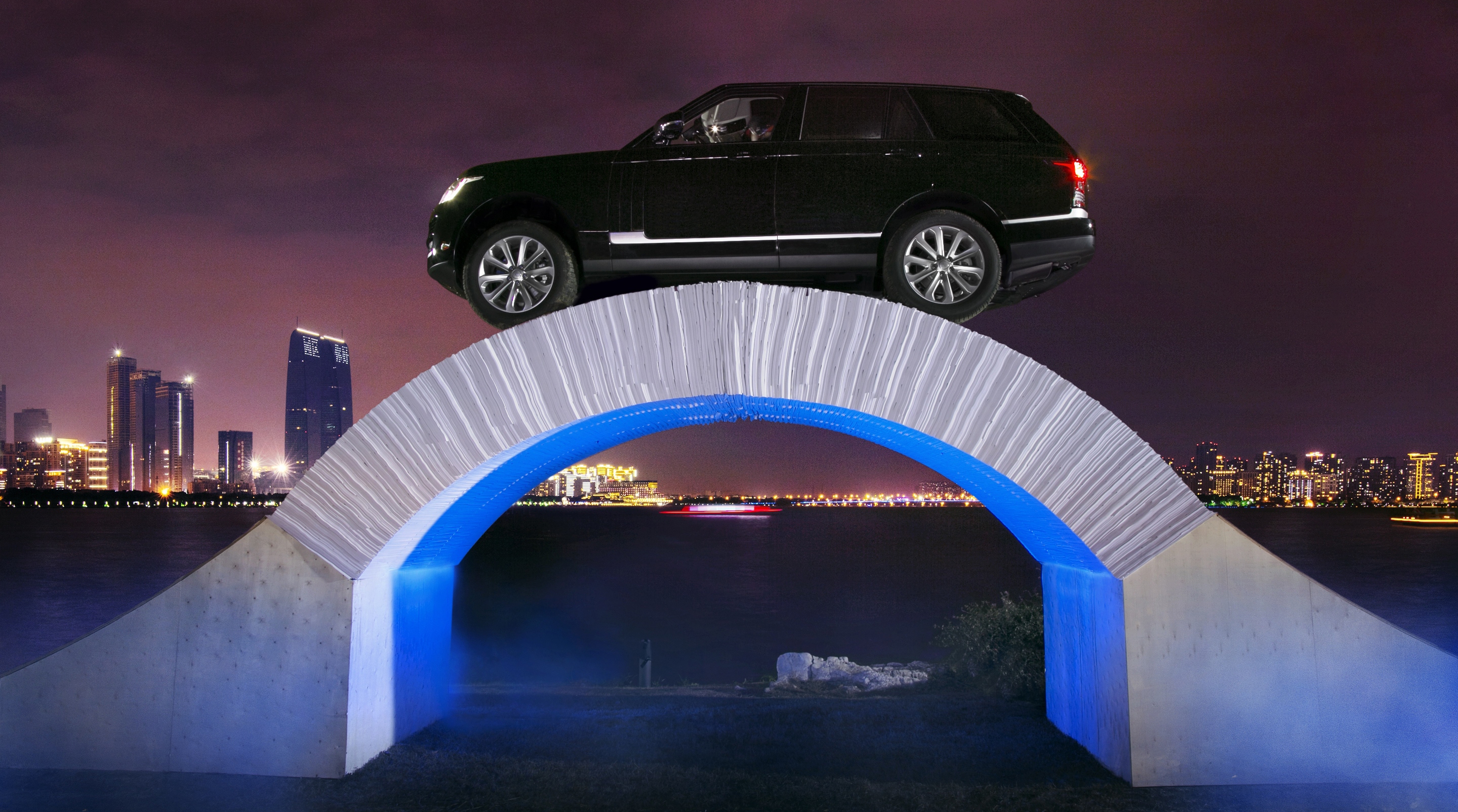 Range_Rover_Paper_Bridge__2_.jpg