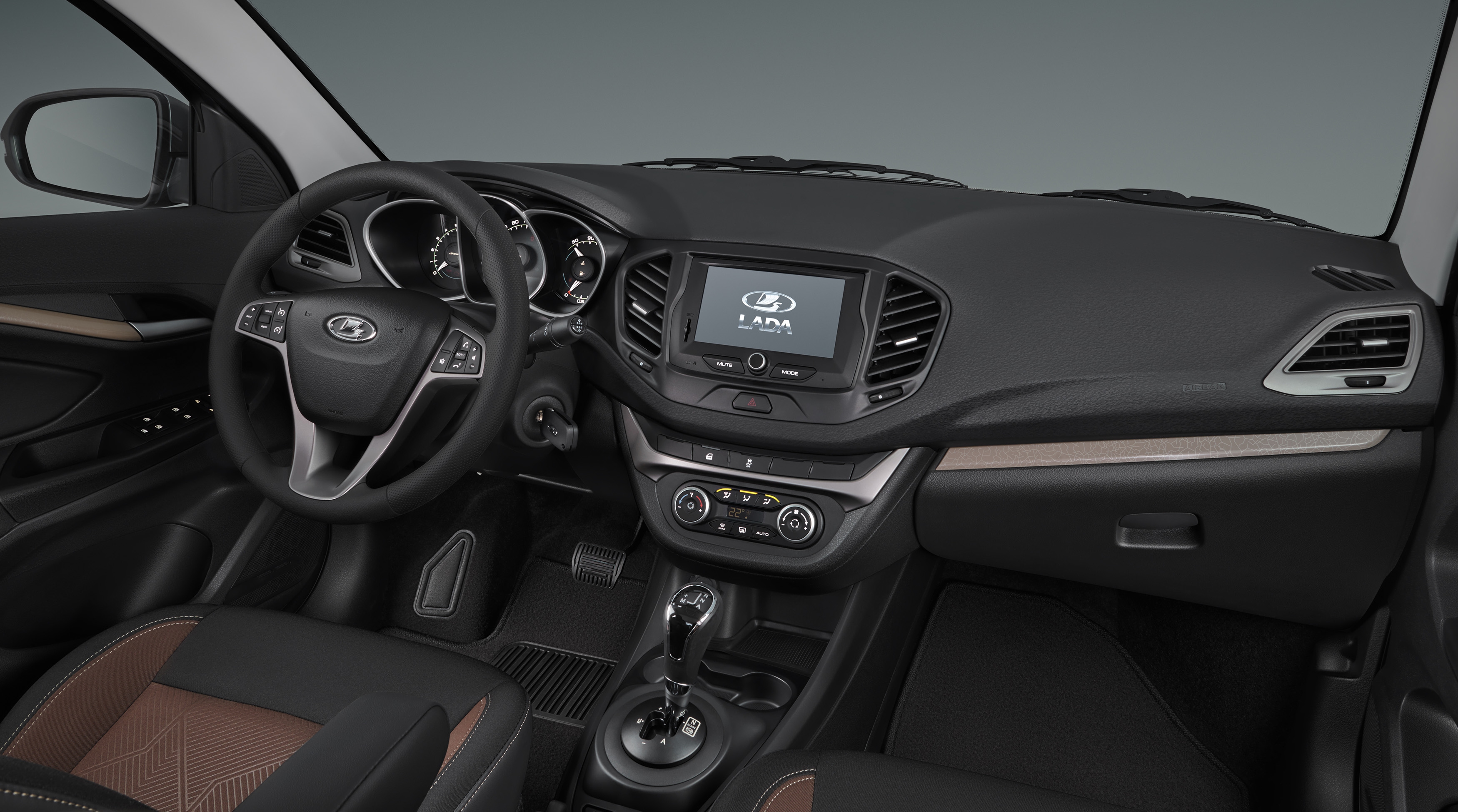 lada_vesta_pluton_interior_006.jpg