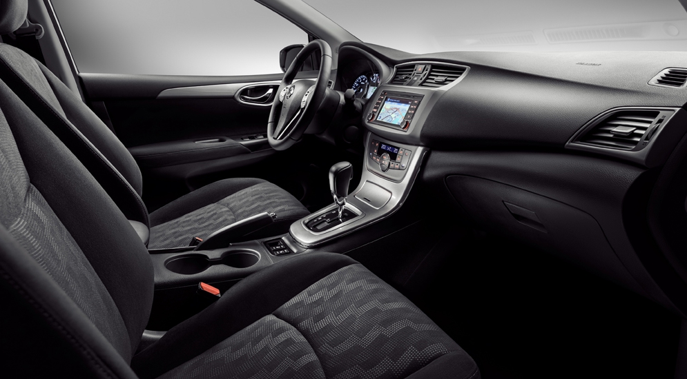 nissan_tiida_2.jpeg