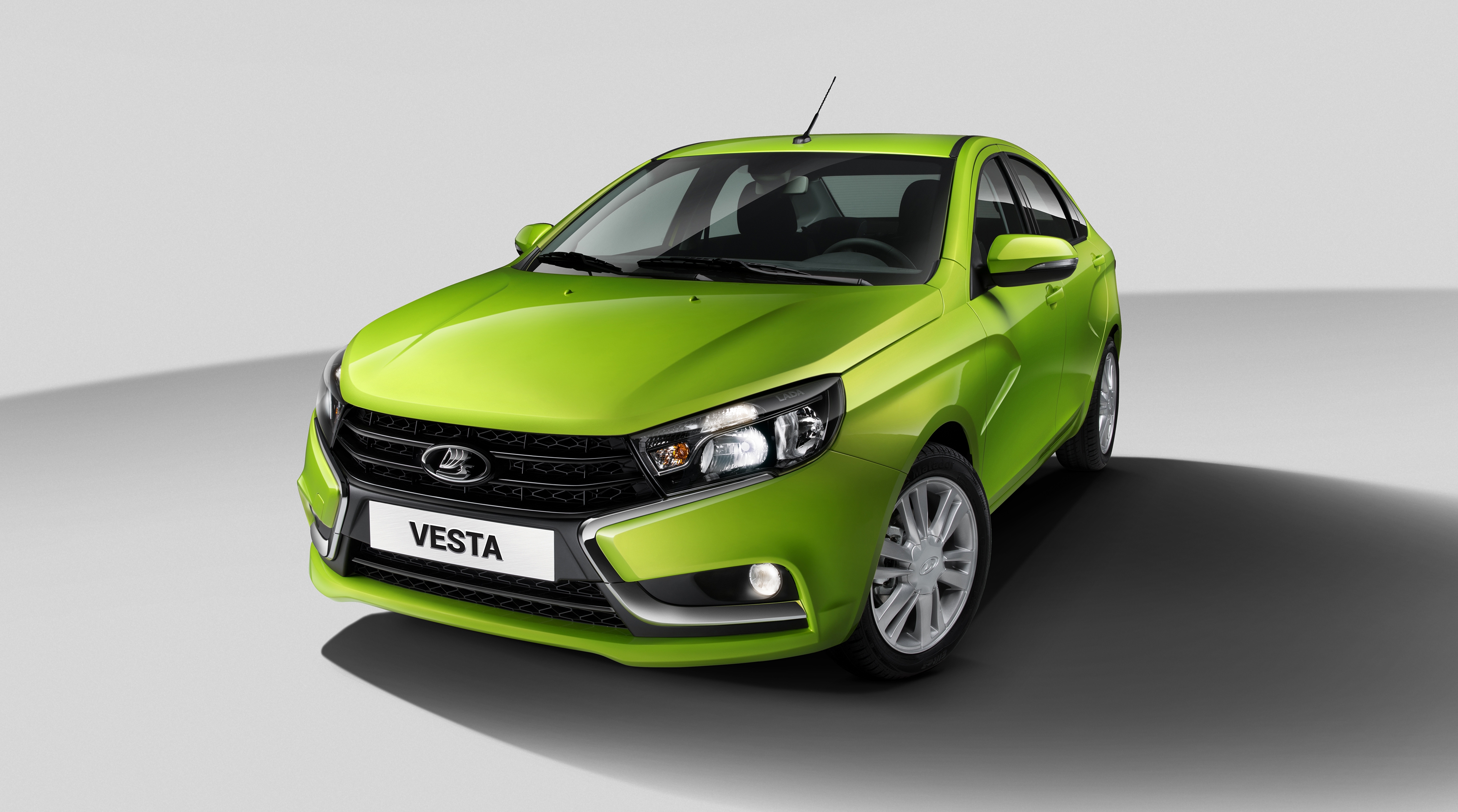 lada_vesta_lime_exterior_002_02_s.jpg