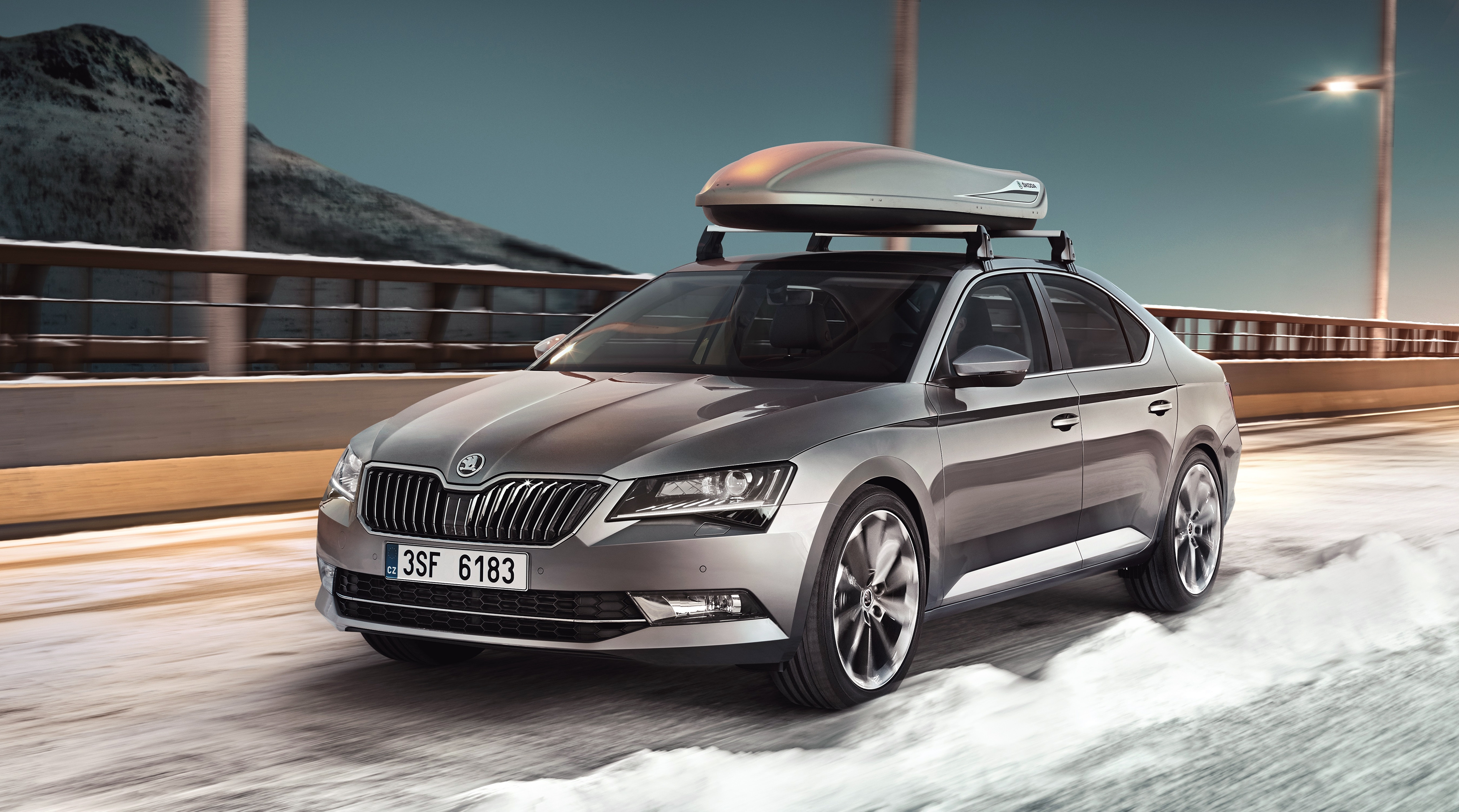 151203 Attractive ŠKODA Accessories for cold season 1.jpg