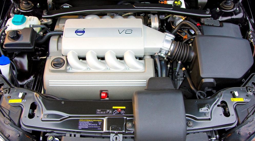 volvo_xc90_v8_4.jpg