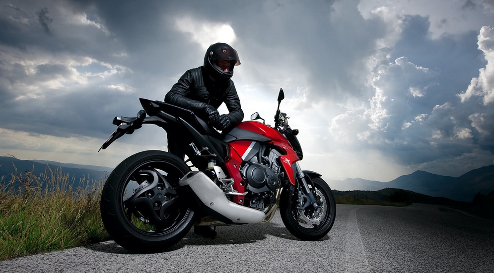 2011_honda_cb1000r-wide.jpg