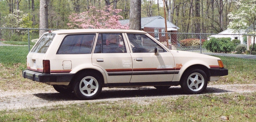 1988SoleqEVcortElectricCar.jpg