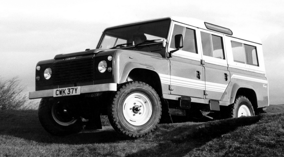 4land_rover_110_county_station_wagon_6.jpeg