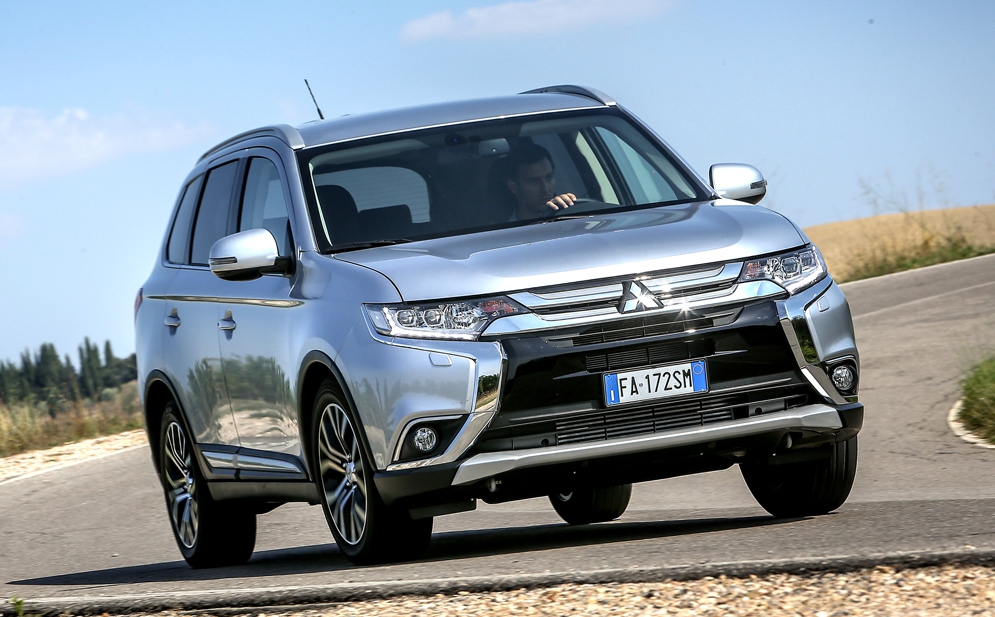 mitsubishi_outlander_149.jpeg