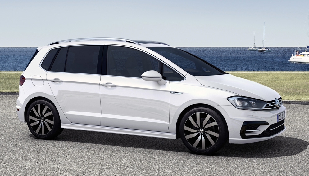 volkswagen_golf_sportsvan_r-line_3.jpeg