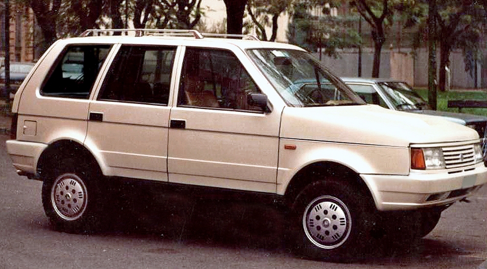 2Rayton_Fissore_Magnum_4x4_2.5_turbodiesel_modelllo_1986.jpg