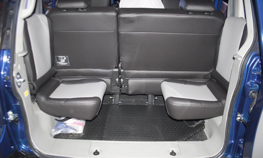 Mahindra-Nuvosport-third-row-seats-launched.jpg
