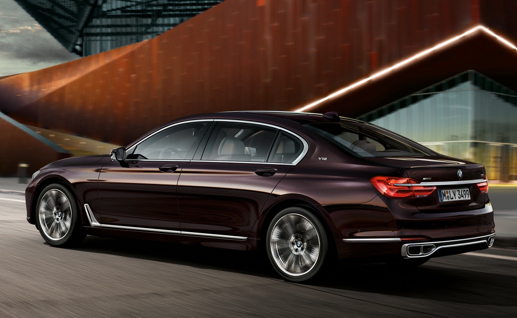 bmw_7_series_45_1.jpg