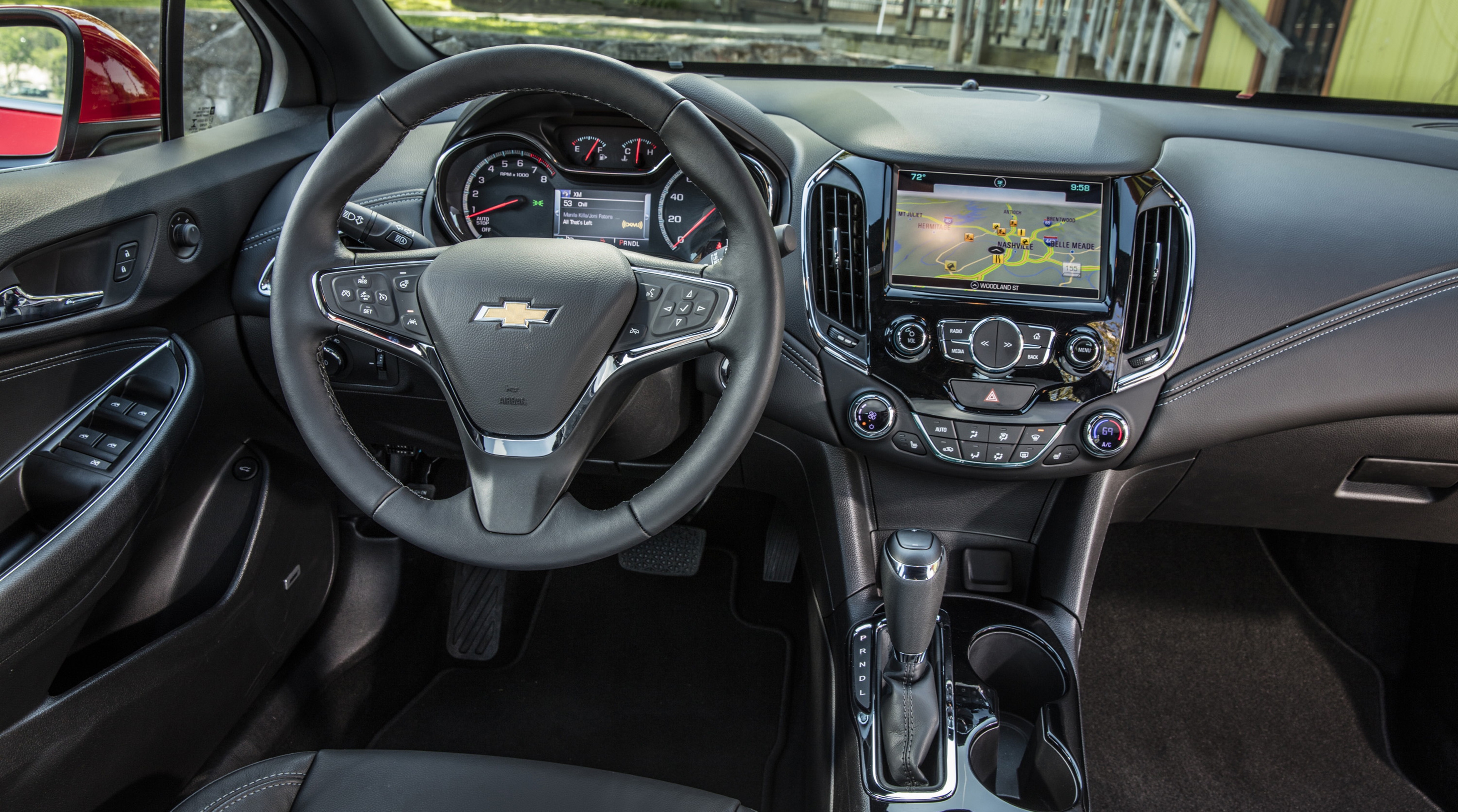 2016-Chevrolet-Cruze-033.jpg