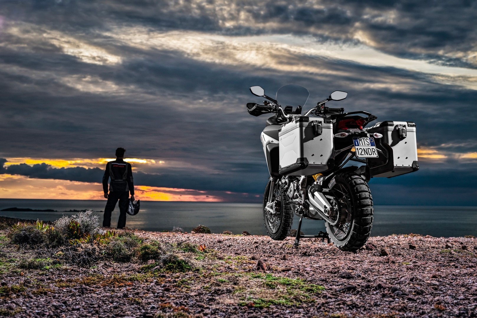 ducati-celebrates-their-90th-anniversary-with-a-round-the-world-motorcycle-trip_3.jpg