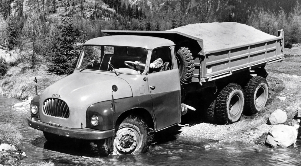 Tatra T815 технические характеристики, цена и фотографии