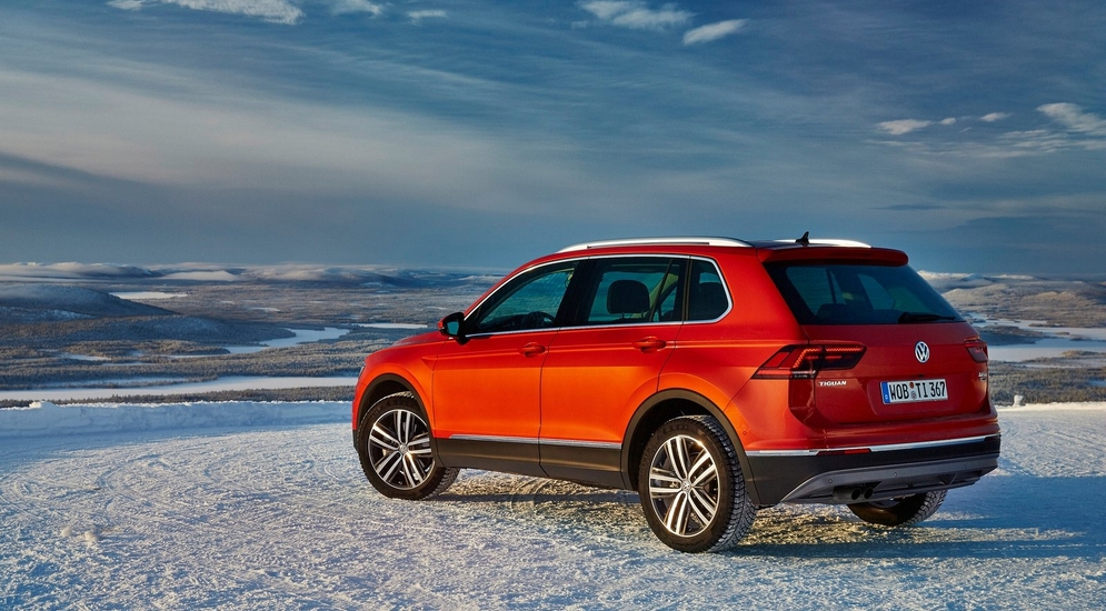 Volkswagen-Tiguan-2017-1600-25.jpg