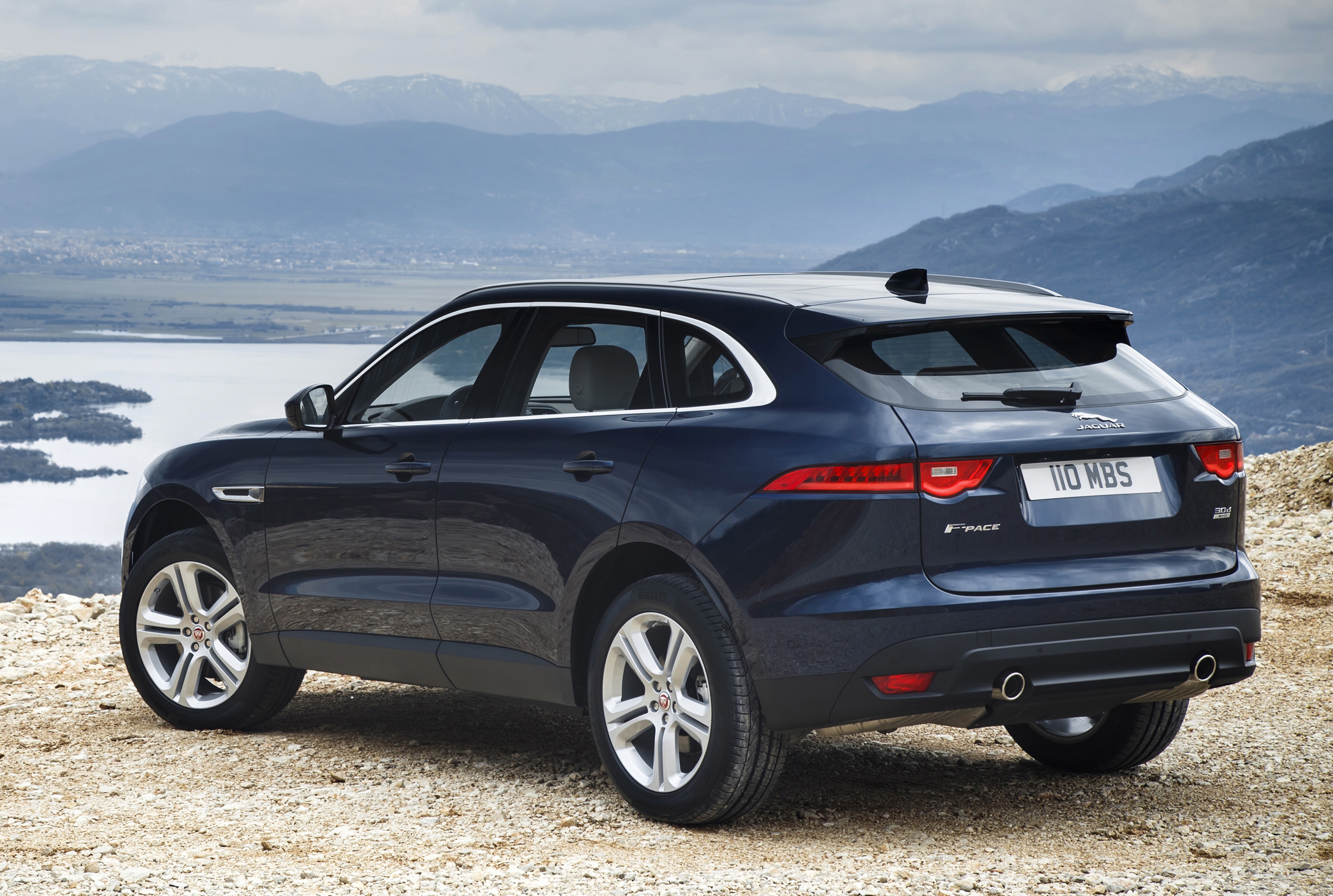 jaguar_f-pace_portfolio_29.jpeg