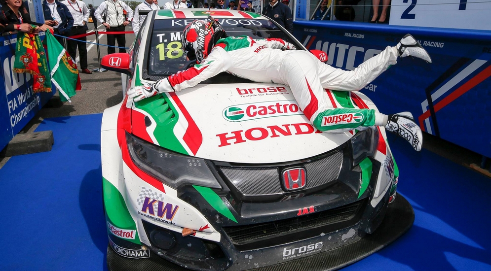 Каста рейсинг. Каста рейсинг. Алена киричек lada racing club. Американские гонки. Гонки париж дакар на мотоцикле.